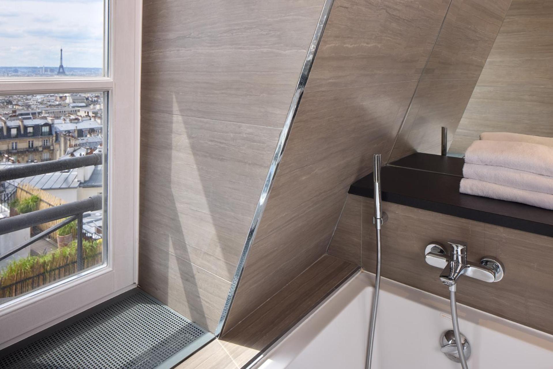 Suite Paris View